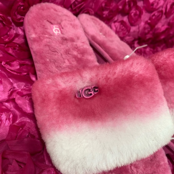 UGG Cozette Fur Slides - Picture 4 of 9